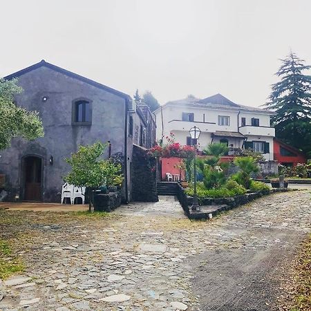 Villa Alessio - Case Vacanza Con Piscina Sull'Etna Puntalazzo Bagian luar foto