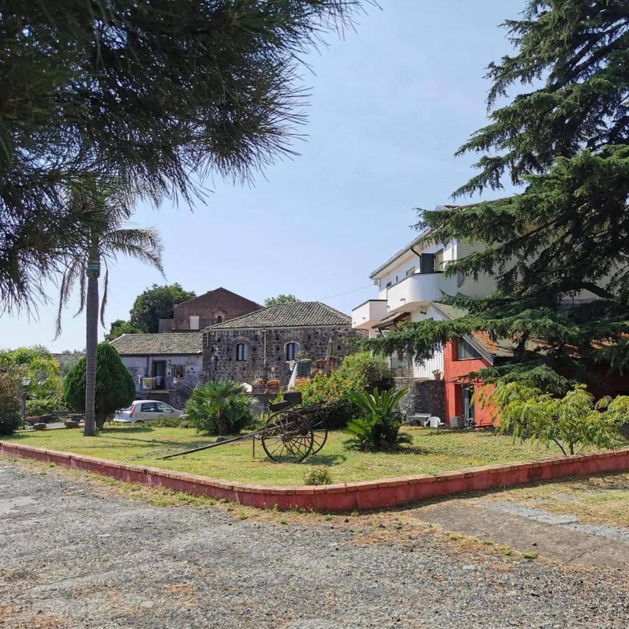 Villa Alessio - Case Vacanza Con Piscina Sull'Etna Puntalazzo Bagian luar foto