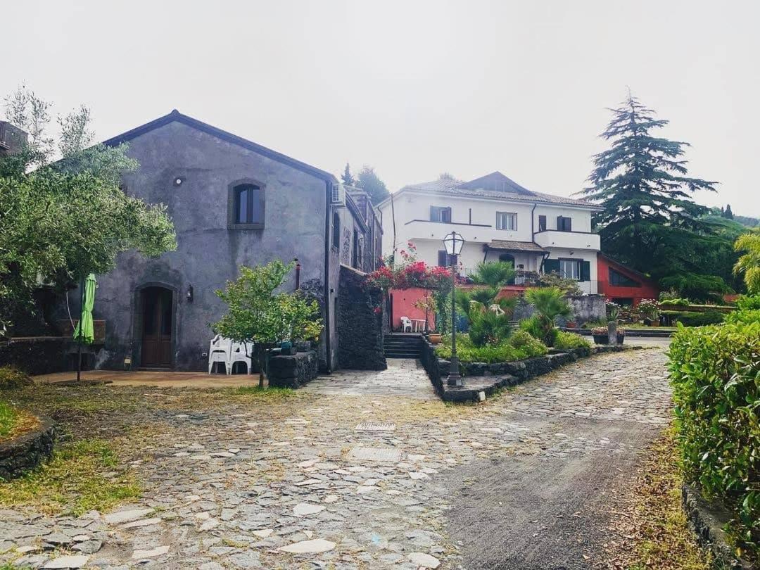 Villa Alessio - Case Vacanza Con Piscina Sull'Etna Puntalazzo Bagian luar foto